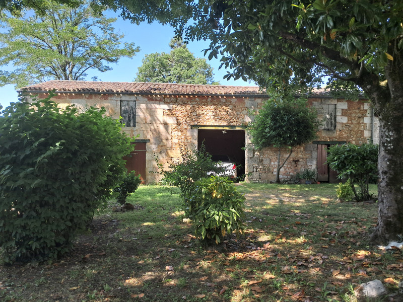 French property for sale in Samonac, Gironde - €299,900 - photo 7
