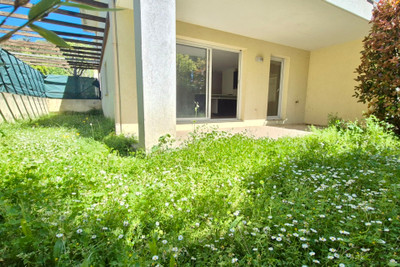 Appartement à vendre à Grasse, Alpes-Maritimes, PACA, avec Leggett Immobilier