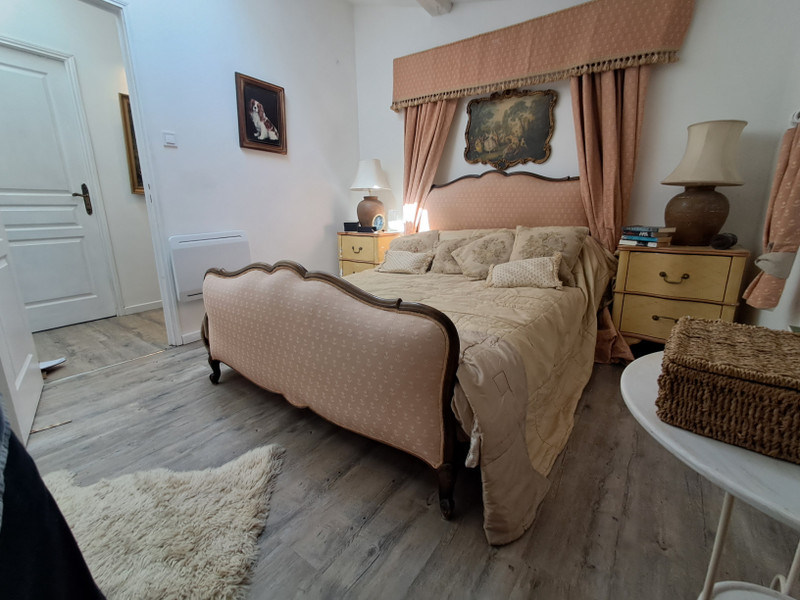 French property for sale in Siecq, Charente-Maritime - €395,000 - photo 6