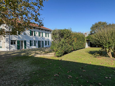 Charming 12-Room Bourgeois Residence, 6 km from Beaches, with Former Office, Pool House, and Outbuildings