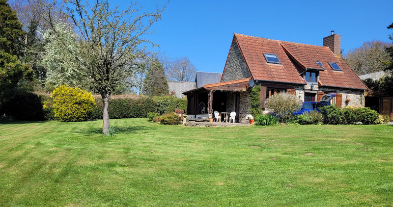 French property for sale in Sourdeval, Manche - €150,000 - photo 1