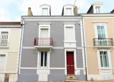 Immeuble à vendre à Périgueux, Dordogne, Aquitaine, avec Leggett Immobilier