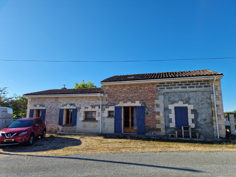 Maison à vendre à Eygurande-et-Gardedeuil, Dordogne - 201 500 € - photo 1