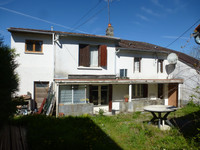 Maison à vendre à Saint-Léger-Bridereix, Creuse - 37.600 € - photo 1