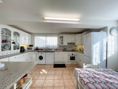 French property for sale in Argentonnay, Deux-Sèvres - €130,800 - photo 2