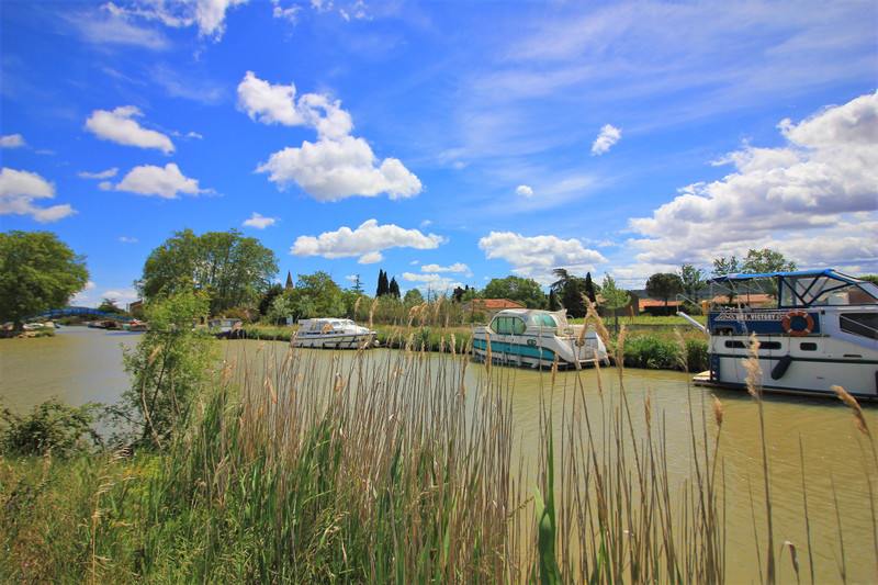 House for sale in Homps Aude Large character six bed village property close to the canal du