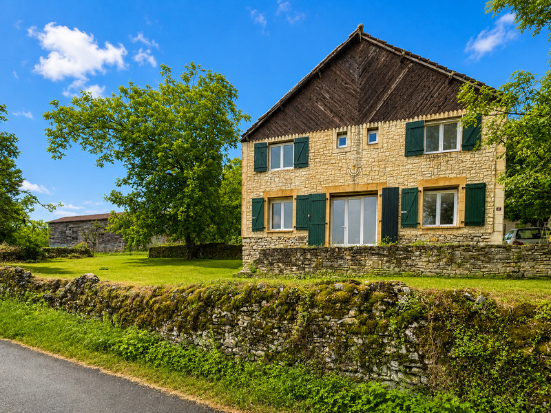French property for sale in Bouzic, Dordogne - €140,000 - photo 1