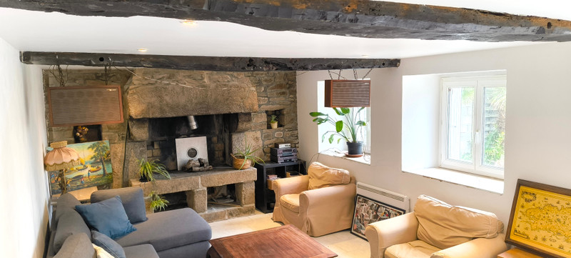 French property for sale in Ploumilliau, Côtes-d'Armor - €254,000 - photo 2