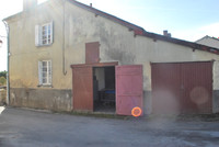 Maison à vendre à Adriers, Vienne - 56.600 € - photo 3