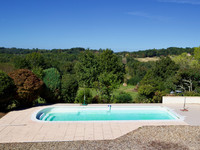 Terrace for sale in Saint-Cyprien Dordogne Aquitaine
