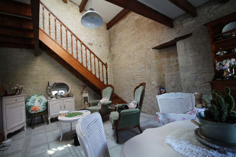 French property for sale in Villognon, Charente - &#8364;107,910 - photo 4
