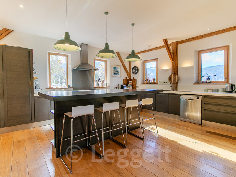 Ski property for sale in Samoens - €1,580,000 - photo 4