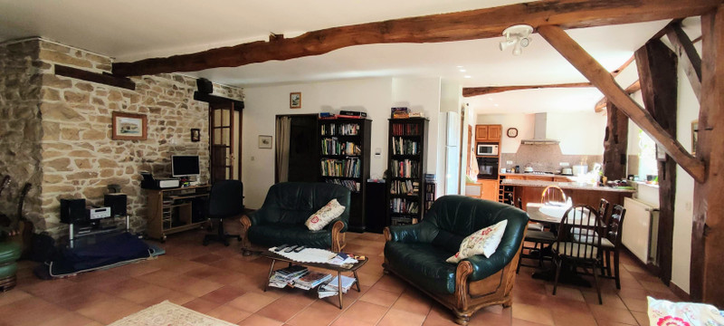 French property for sale in Saint-Laurent-de-Céris, Charente - €231,120 - photo 3
