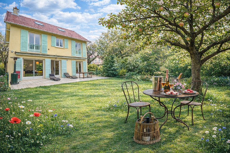 house for sale in Paris-Ile-de-France