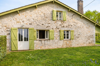 French property for sale in Virazeil, Lot-et-Garonne - €340,000 - photo 1