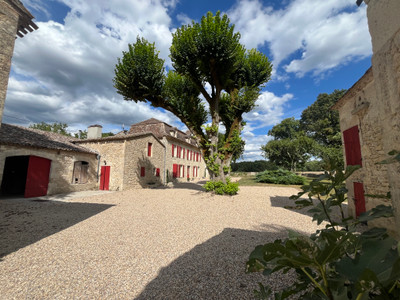 French property for sale in Fougueyrolles, Dordogne - €1,356,800 - photo 2