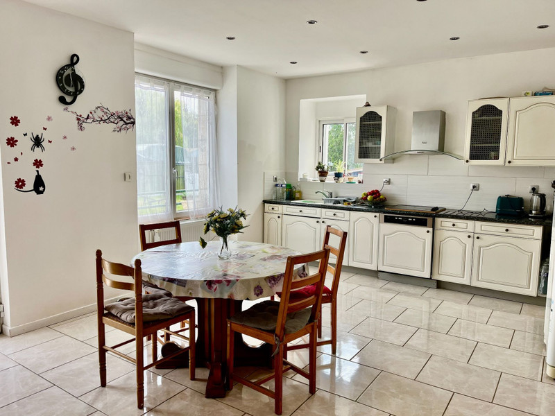 French property for sale in Crédin, Morbihan - €174,600 - photo 2