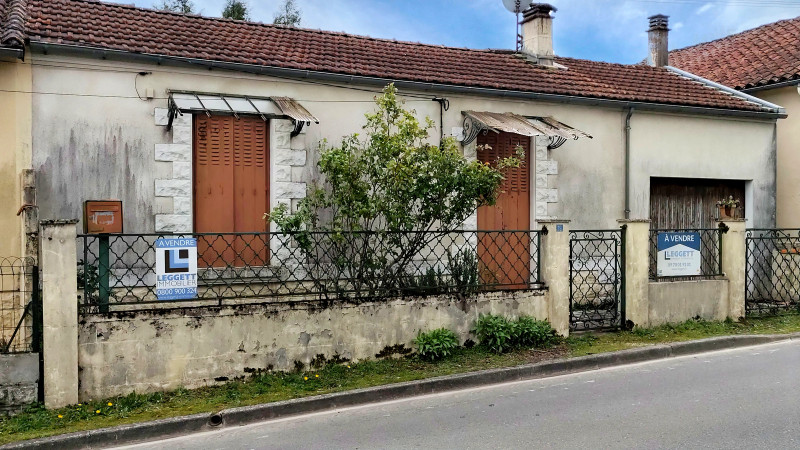 Propriété à vendre à Champagne-Mouton, Charente - 49 950 €