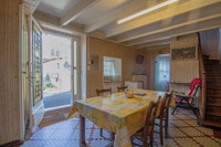 Maison à vendre à Saint-Amant-de-Boixe, Charente - 69 500 € - photo 2