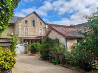 Propriété à vendre à Saint-Genest-d'Ambière, Vienne - 250 000 € - photo n°1