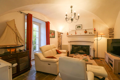 French property for sale in Quissac, Gard - €985,000 - photo 2