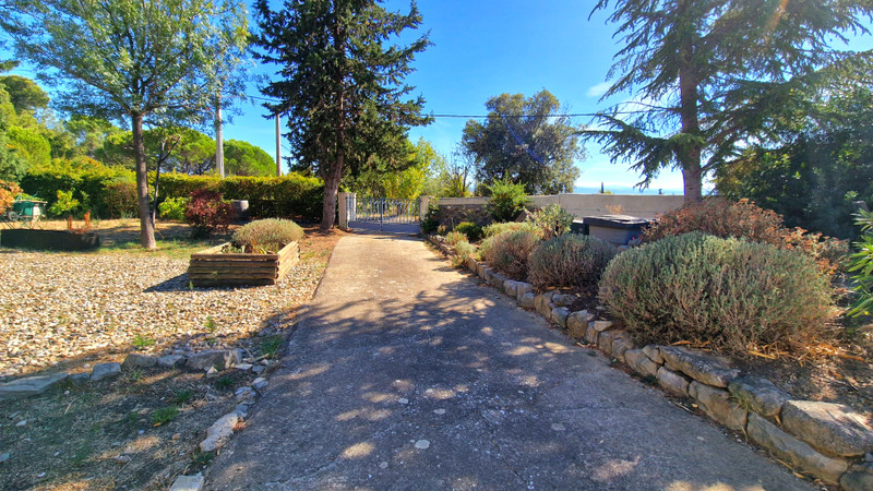 French property for sale in Cesseras, Hérault - €317,000 - photo 5