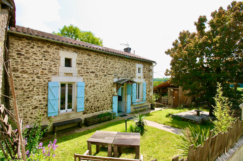 House for sale in Écuras Charente Beautifully renovated cosy 2 bed