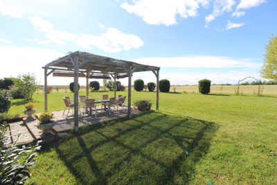 French property for sale in Le Grand-Pressigny, Indre-et-Loire - €299,600 - photo 2