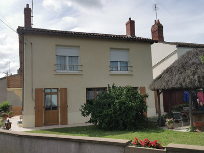 Maison à vendre à Saint Maurice Étusson, Deux-Sèvres, Poitou-Charentes, avec Leggett Immobilier