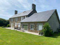 Propriété à vendre à Isigny-le-Buat, Manche - 498 900 € - photo n°1