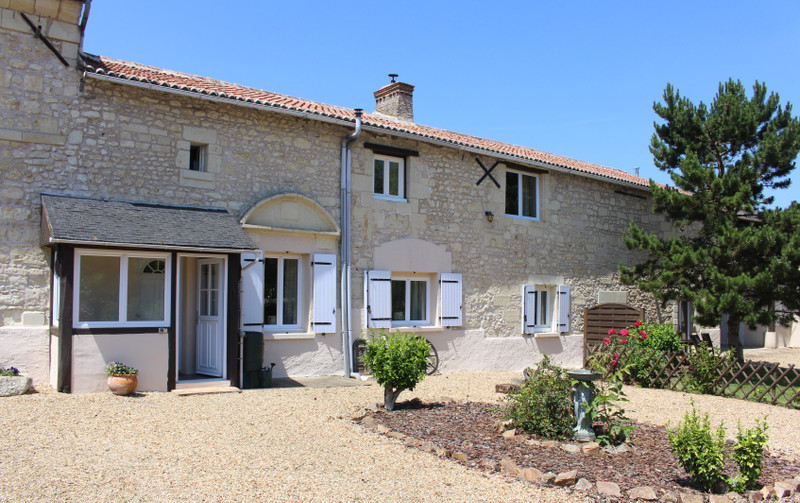 French property for sale in Saint-Macaire-du-Bois, Maine-et-Loire - €583,000 - photo 12