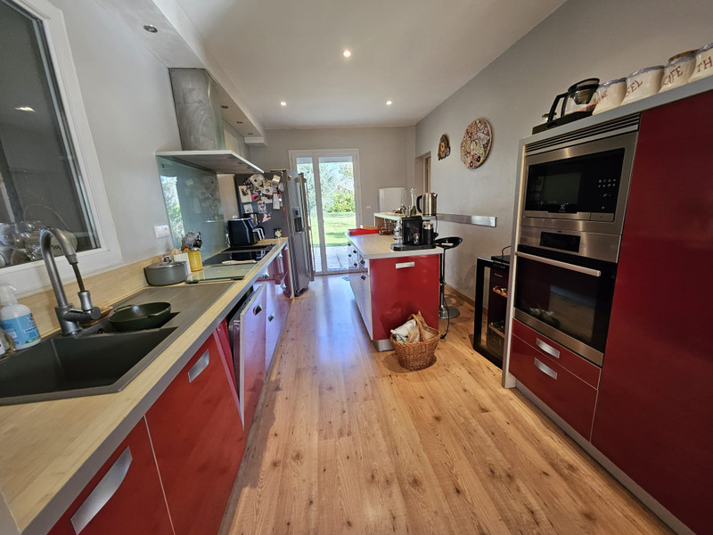 French property for sale in Coulounieix-Chamiers, Dordogne - €647,000 - photo 3