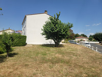 Propriété à vendre à Chabanais, Charente - 149 800 € - photo n°11