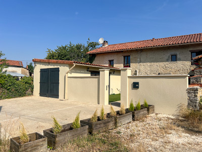 French property for sale in Cellefrouin, Charente - €139,900 - photo 9