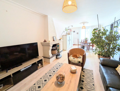 French property for sale in Saint-Yrieix-la-Perche, Haute-Vienne - €237,000 - photo 1
