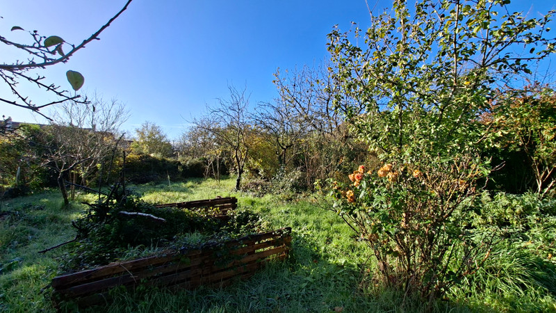 French property for sale in Luxé, Charente - €199,980 - photo 9