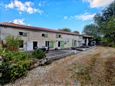 French property for sale in Fouquebrune, Charente - €181,000 - photo 1