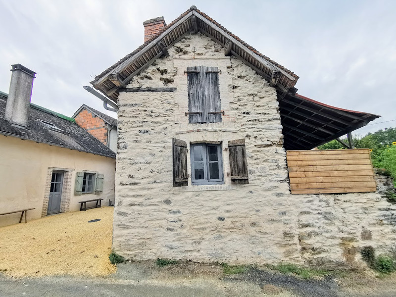 House for sale in SégurleChâteau Corrèze Location is everything