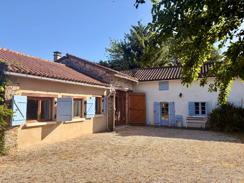 Propriété à vendre à Saint-Saud-Lacoussière, Dordogne - 167 000 €