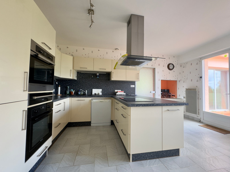 French property for sale in Nesmy, Vendée - €253,970 - photo 2