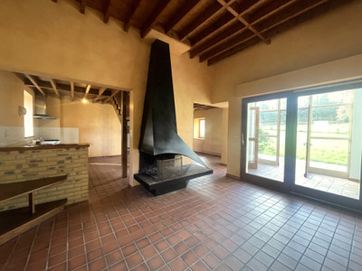 French property for sale in Gesvres, Mayenne - €295,000 - photo 1