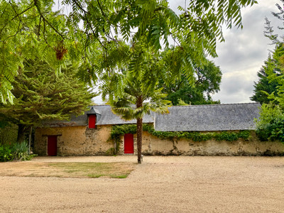 French property for sale in Ombrée d'Anjou, Maine-et-Loire - €1,250,000 - photo 9