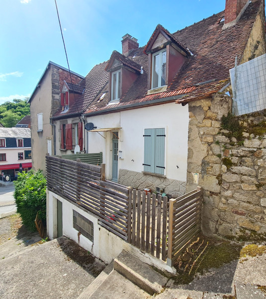 Maison à vendre à Aubusson, Creuse - 47 600 € - photo 1