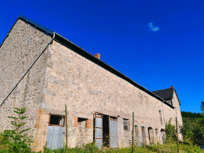 French property for sale in Bussières, Puy-de-Dôme - €265,000 - photo 1