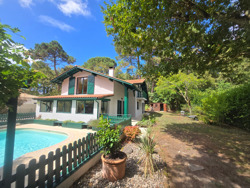 French property for sale in Gradignan, Gironde - €950,000 - photo 2