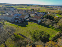 Grange à vendre à Rouillac, Charente - 97.000 € - photo 2