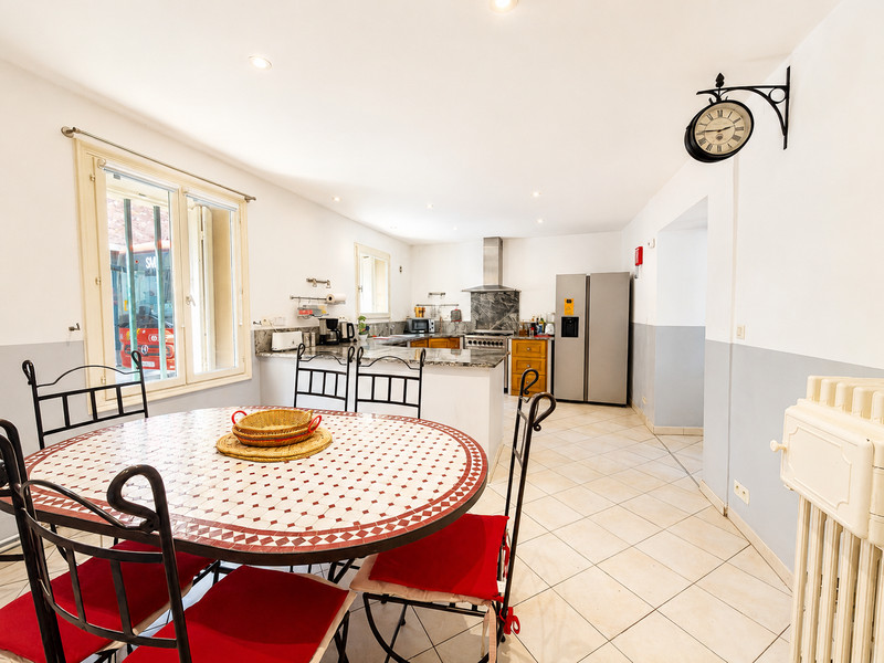 French property for sale in Magalas, Hérault - €569,000 - photo 5