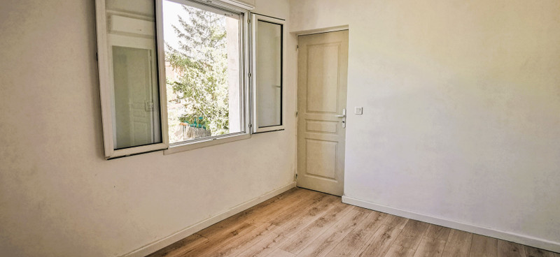 French property for sale in Avignon, Vaucluse - €288,000 - photo 4
