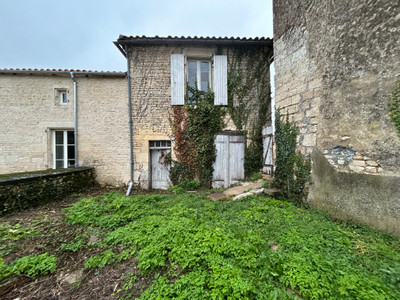 French property for sale in Bouillé-Courdault, Vendée - €45,800 - photo 3