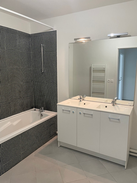 French property for sale in Bègles, Gironde - €240,450 - photo 6